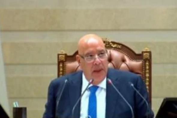 رئيس
      مجلس
      النواب:
      الشعب
      يتطلع
      إلى
      صوت
      يليق
      بعراقته..
      وأداء
      استثنائي