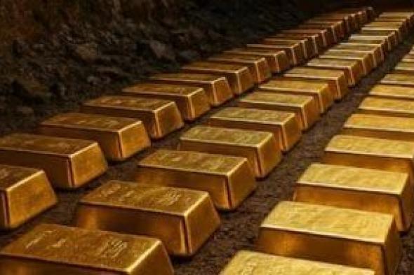 الذهب
      والفضة
      يسجلان
      مستوى
      قياسياً
      بعد
      تهديد
      ترامب
      لأوروبا
      بفرض
      رسوم
      جمركية