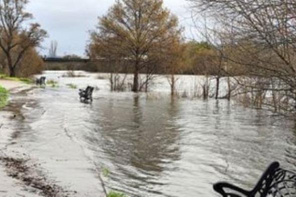 أسوأ
      كارثة
      في
      كولومبيا..
      الفيضانات
      تسفر
      عن
      مصرع
      شخص
      و55
      ألف
      أسرة
      منكوبة