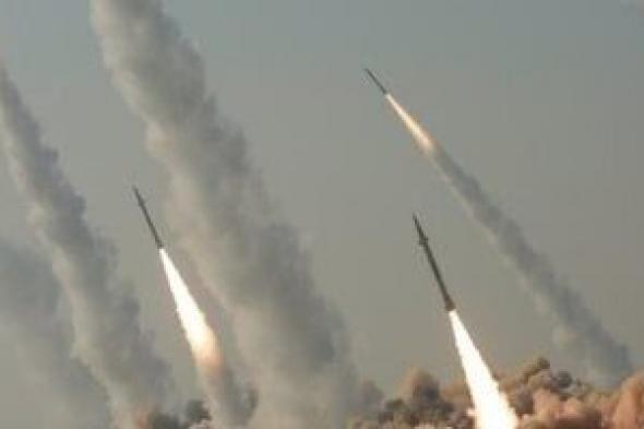 إيران
      تطلق
      الموجة
      الـ13
      من
      الصواريخ
      وتعلن
      استهداف
      البحرية
      الأمريكية
      في
      الكويت