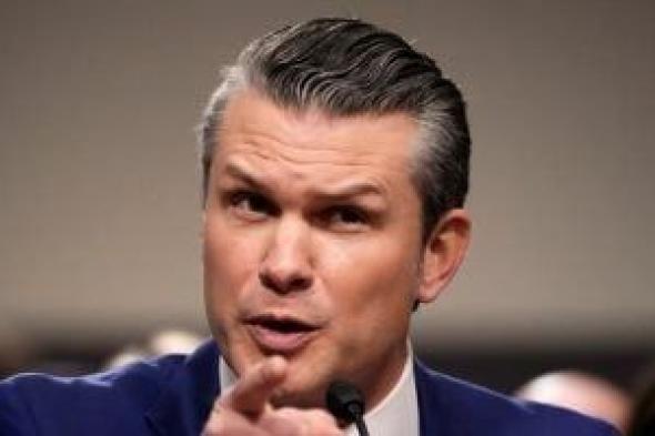 مسؤولون:
      رصد
      مسيرات
      مجهولة
      فوق
      قاعدة
      عسكرية
      في
      واشنطن
      يقيم
      بها
      وزيرا
      الخارجية
      والدفاع