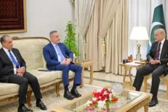 رئيس
      الوزراء
      الباكستاني
      يستقبل
      وزيرى
      الخارجية
      المصرى
      والتركي
      لخفض
      التصعيد