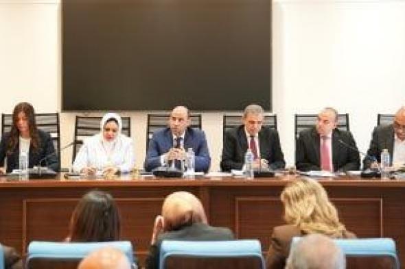 لجنة
      القوى
      العاملة
      بالنواب
      توافق
      على
      تأجيل
      الانتخابات
      العمالية
      لمدة
      6
      أشهر