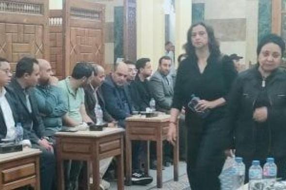 علا
      الشافعى
      والباز
      والمسلمانى
      ومصطفى
      عمار
      فى
      عزاء
      سيد
      العديسي