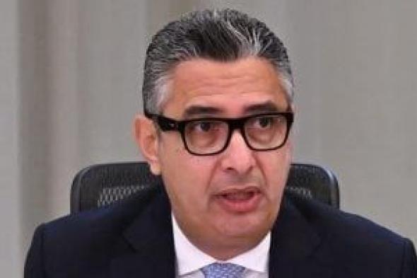 وزير
      التموين:
      تجهيز
      20
      شادراً
      لبيع
      الخراف
      الحية
      للأضاحى
      فى
      13
      محافظة