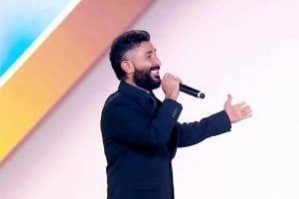 أحمد
      سعد
      يقدم
      فقرة
      فنية
      خلال
      احتفالية
      فرحة
      مصر
      بحضور
      السيدة
      انتصار
      السيسى