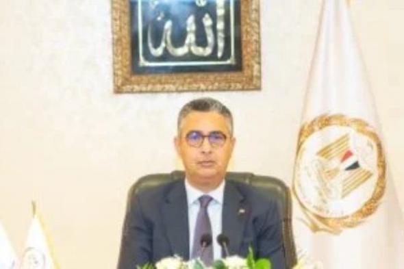 وزير
      التموين
      يعلن
      تأمين
      احتياجات
      المواطنين
      من
      السلع
      الأساسية