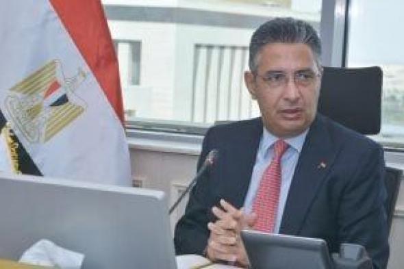 وزير
      التموين
      لـ
      اليوم
      السابع:
      تحسين
      آليات
      إدارة
      الدعم
      لوصوله
      إلى
      المستحقين