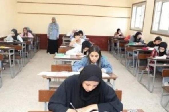 بعد
      اعتماد
      النتيجة..
      لماذا
      لم
      تُعلن
      أسماء
      أوائل
      الشهادة
      الإعدادية
      بالجيزة
      حتى
      الآن؟