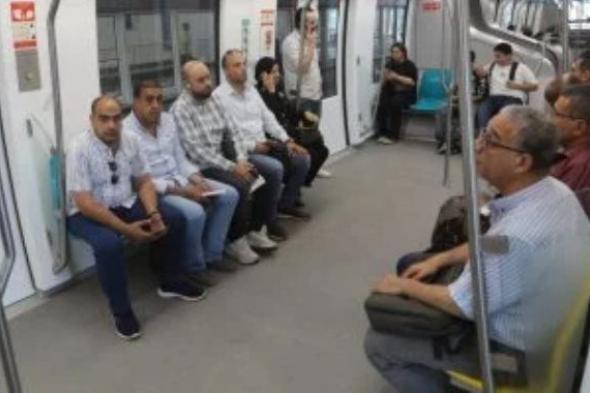 ​إقبال
      جماهيرى
      كبير
      على
      مونوريل
      شرق
      النيل
      فى
      ثالث
      أيام
      تشغيله
      بكامل
      طاقته