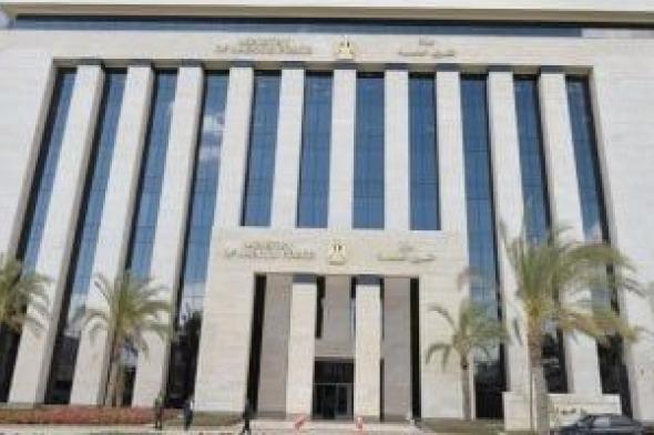 وزارة العمل تعلن عن فرص عمل بمرتبات تصل لـ30,000 جنيه.. اعرف تفاصيل